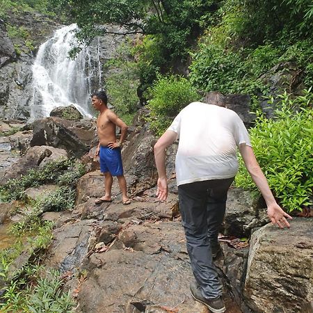 Banlung Bee Bee'S Chalets Home Stay And Trekking מראה חיצוני תמונה