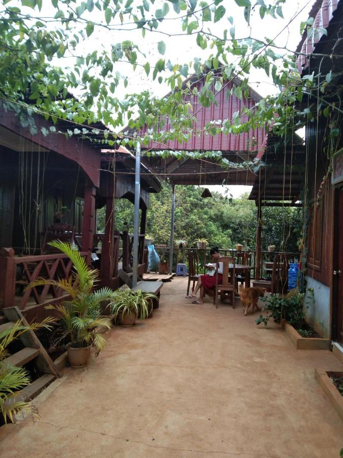 Banlung Bee Bee'S Chalets Home Stay And Trekking מראה חיצוני תמונה